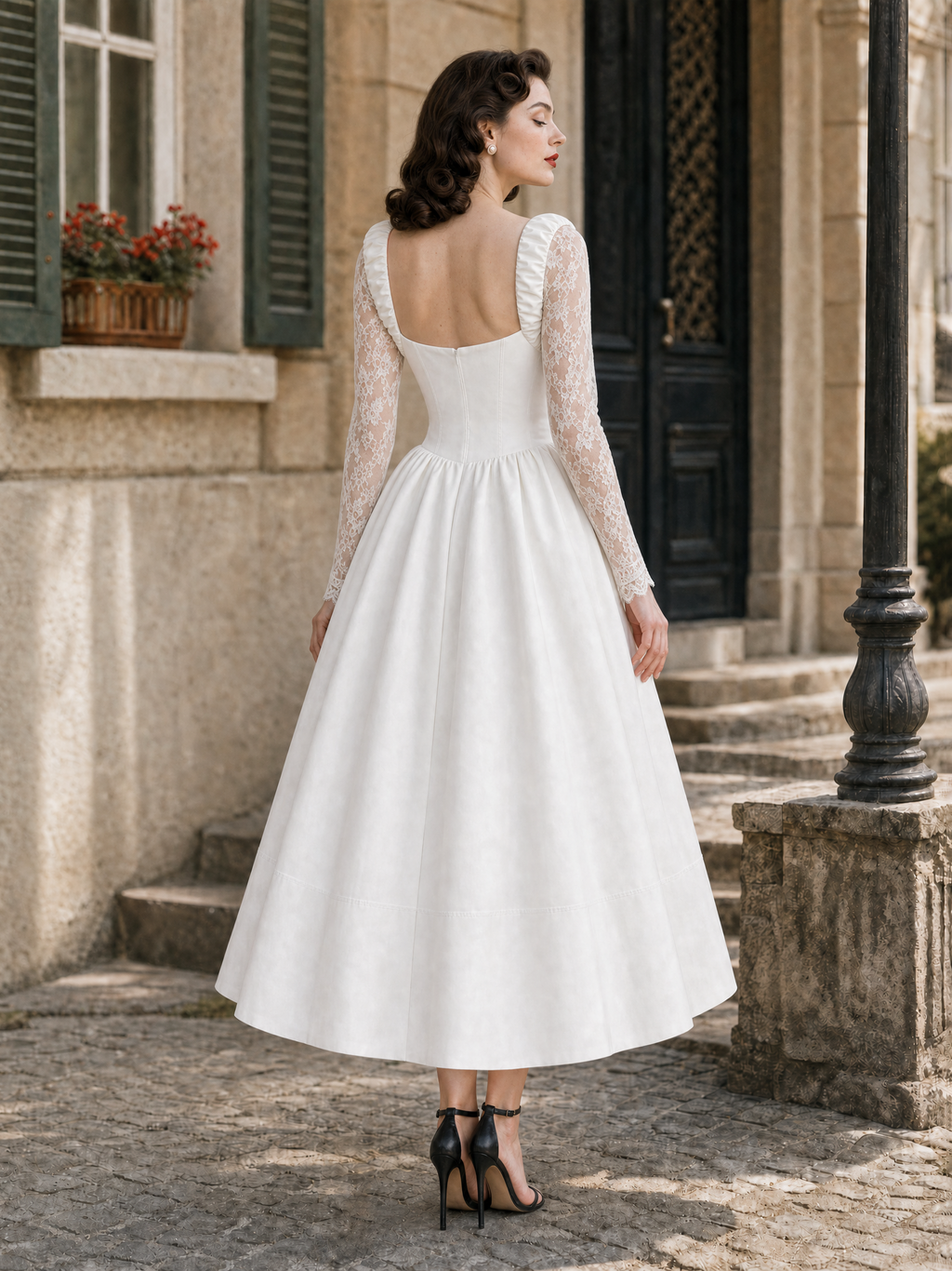 Vintage Waist-cinched Lace Spliced Maxi Dress