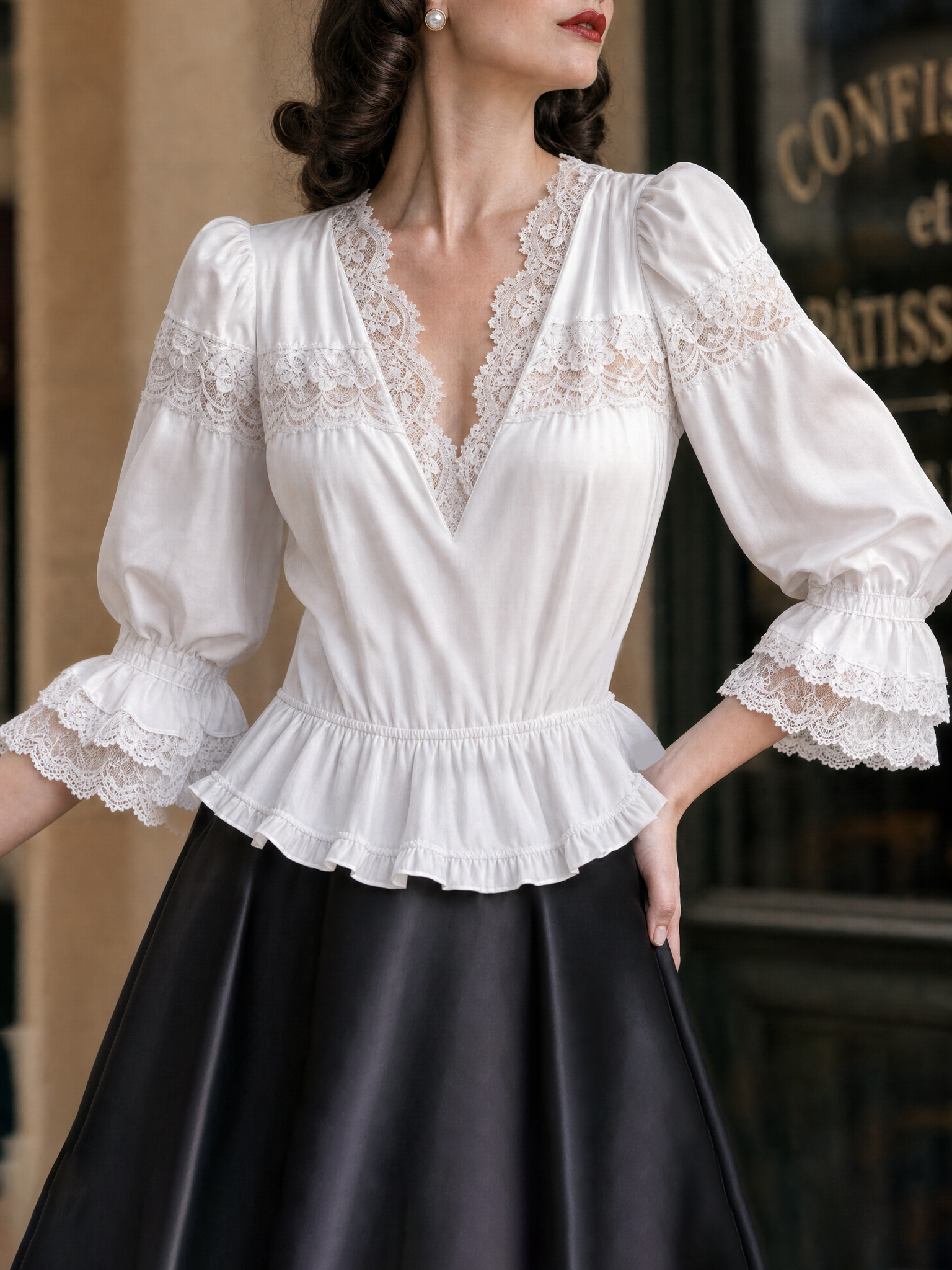 Vintage Lace Spliced V-Neck Blouse