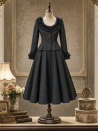 Vintage Low‑Neck Lace‑Trim Skirt Set
