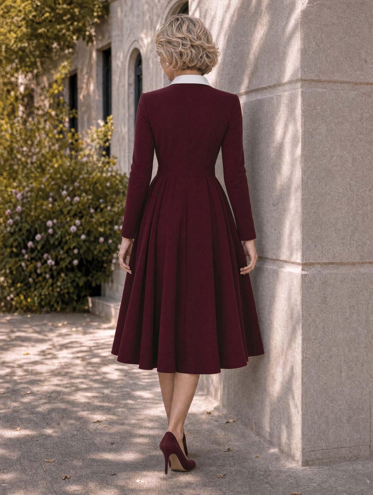 Retro Wine Red Commuter V‑Neck Midi Pleated Dress