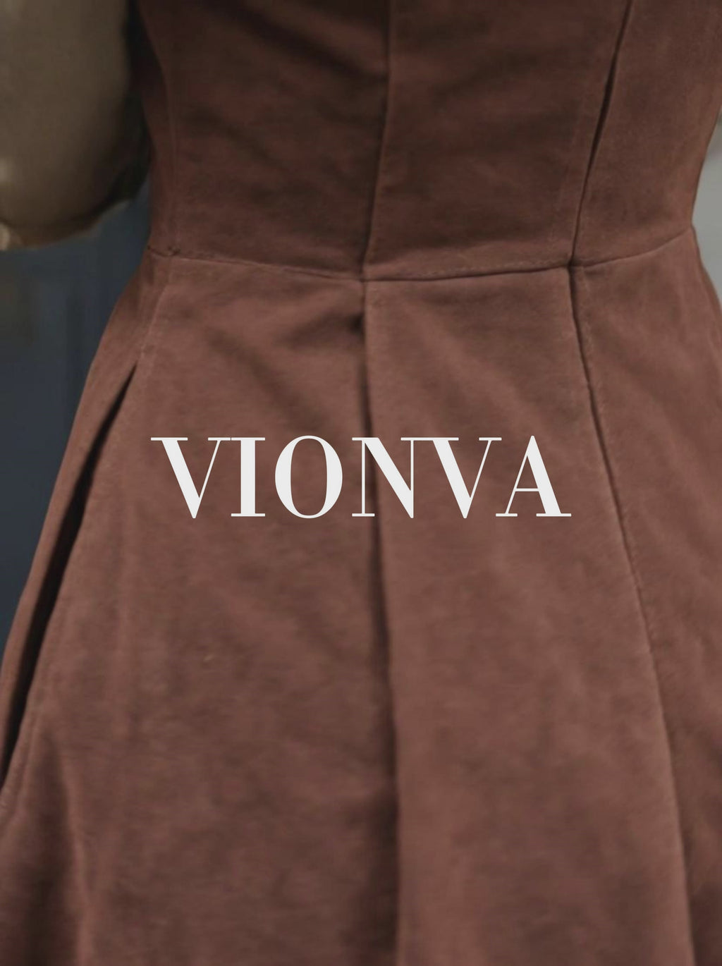 Vintage Point Collar Roll‑Up Tab Sleeve Fitted Linen Shirt