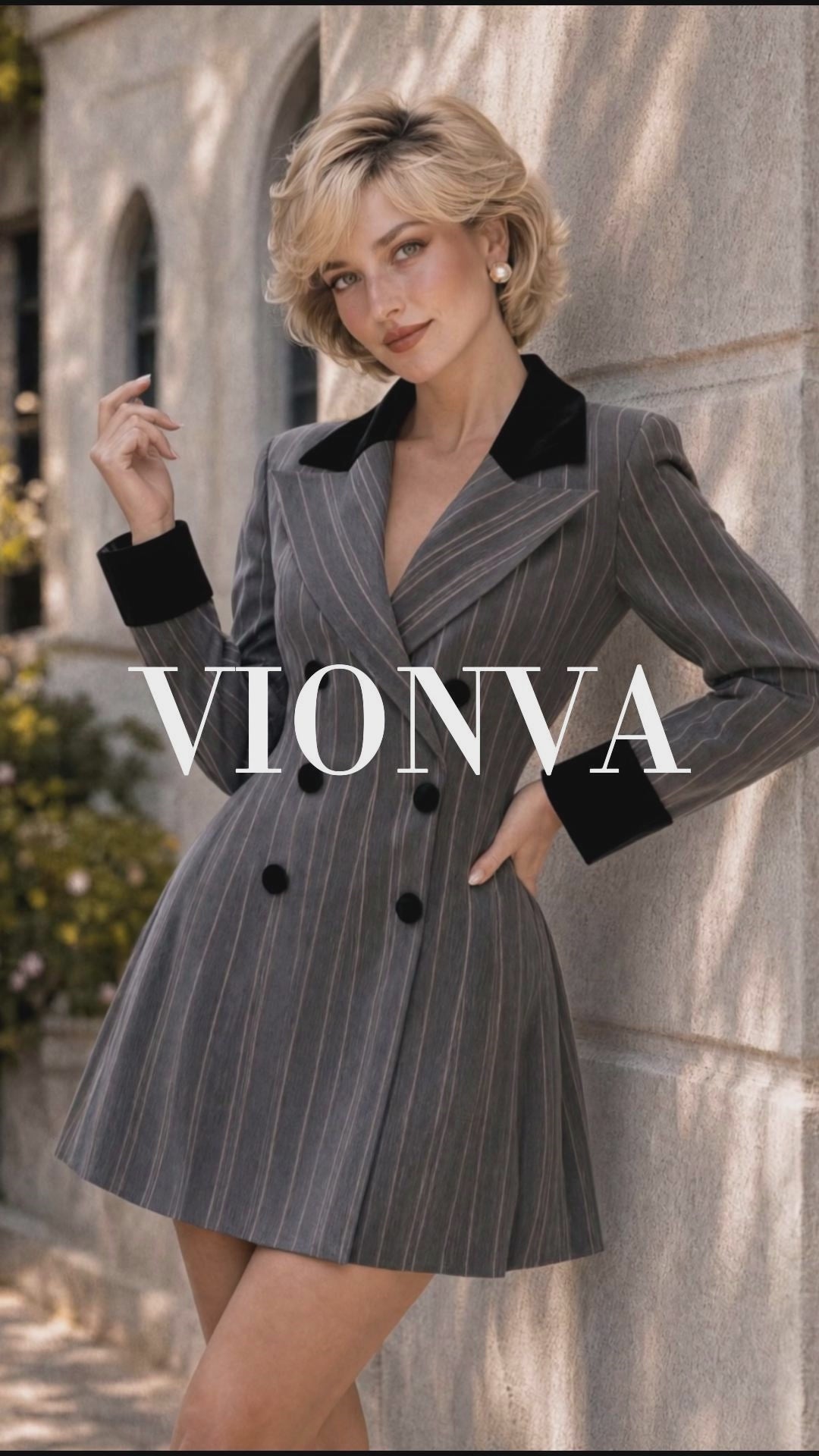 Retro Pinstripe Velvet Collar Mini Blazer